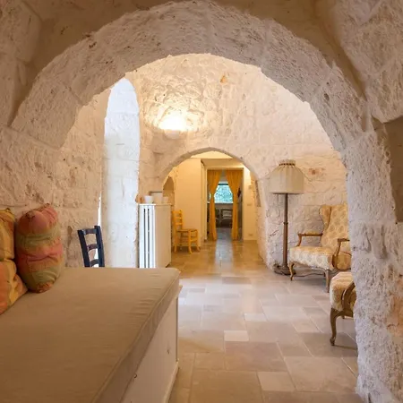 Helloapulia - Trulli Oleandro *